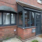 Peckham Large 2 Bath Home With Parking & Garden