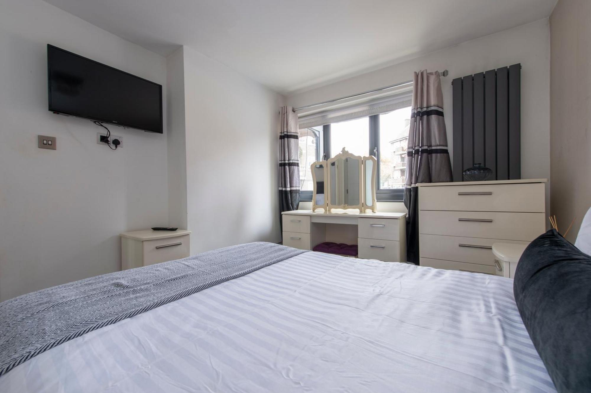 Peckham Large 2 Bath With Parking & Garden * Londra